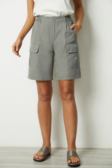 Laid-back Slim Seam Lines Two Cargo Pockets Shorts