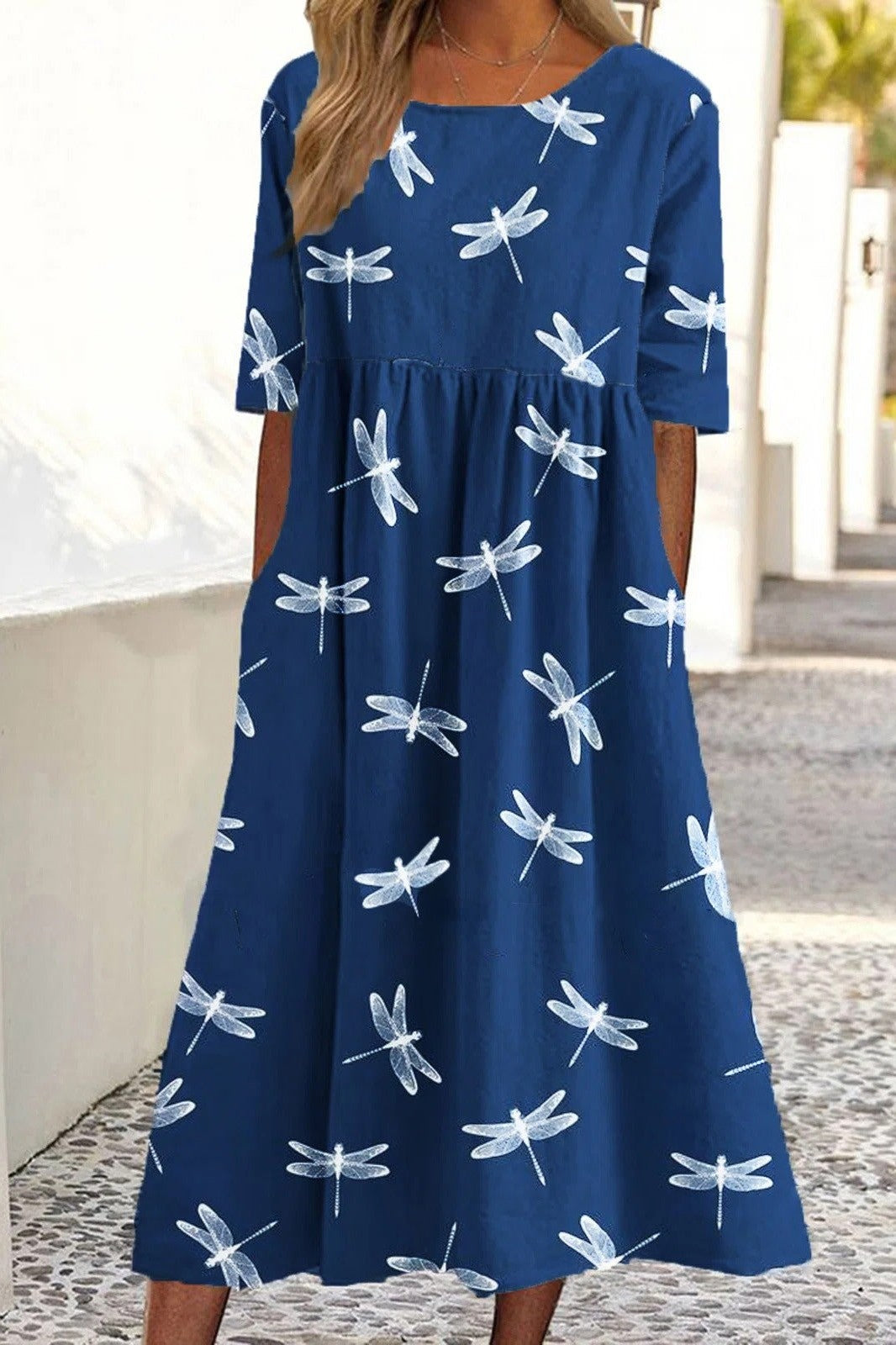 Dragonfly Print Crew Neck Half Sleeves Midi Dress