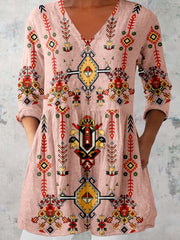 Women's Pellis Geometric Pattern   V-neck Top